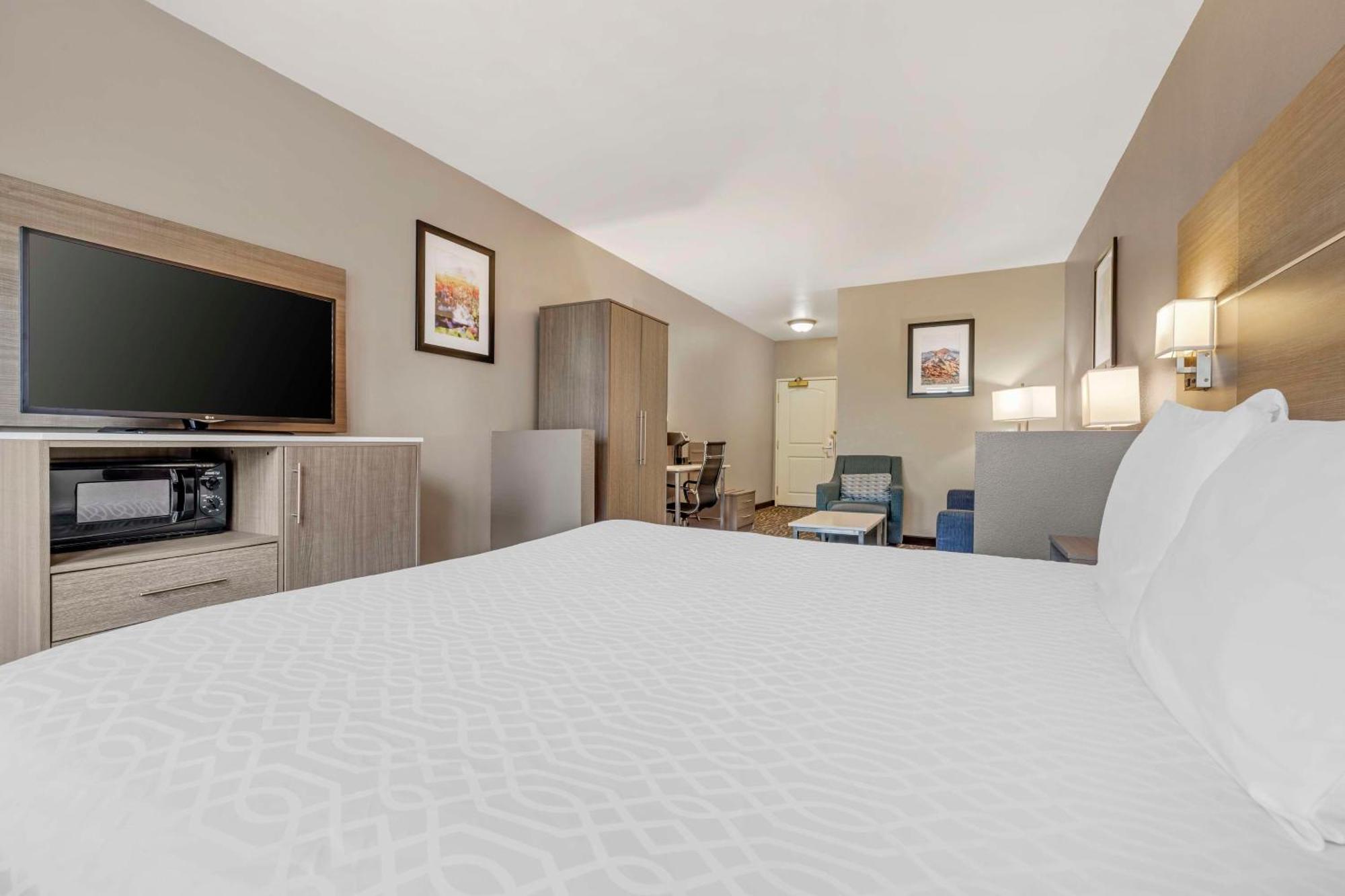 Best Western Plus Lake Elsinore Inn & Suites Dış mekan fotoğraf