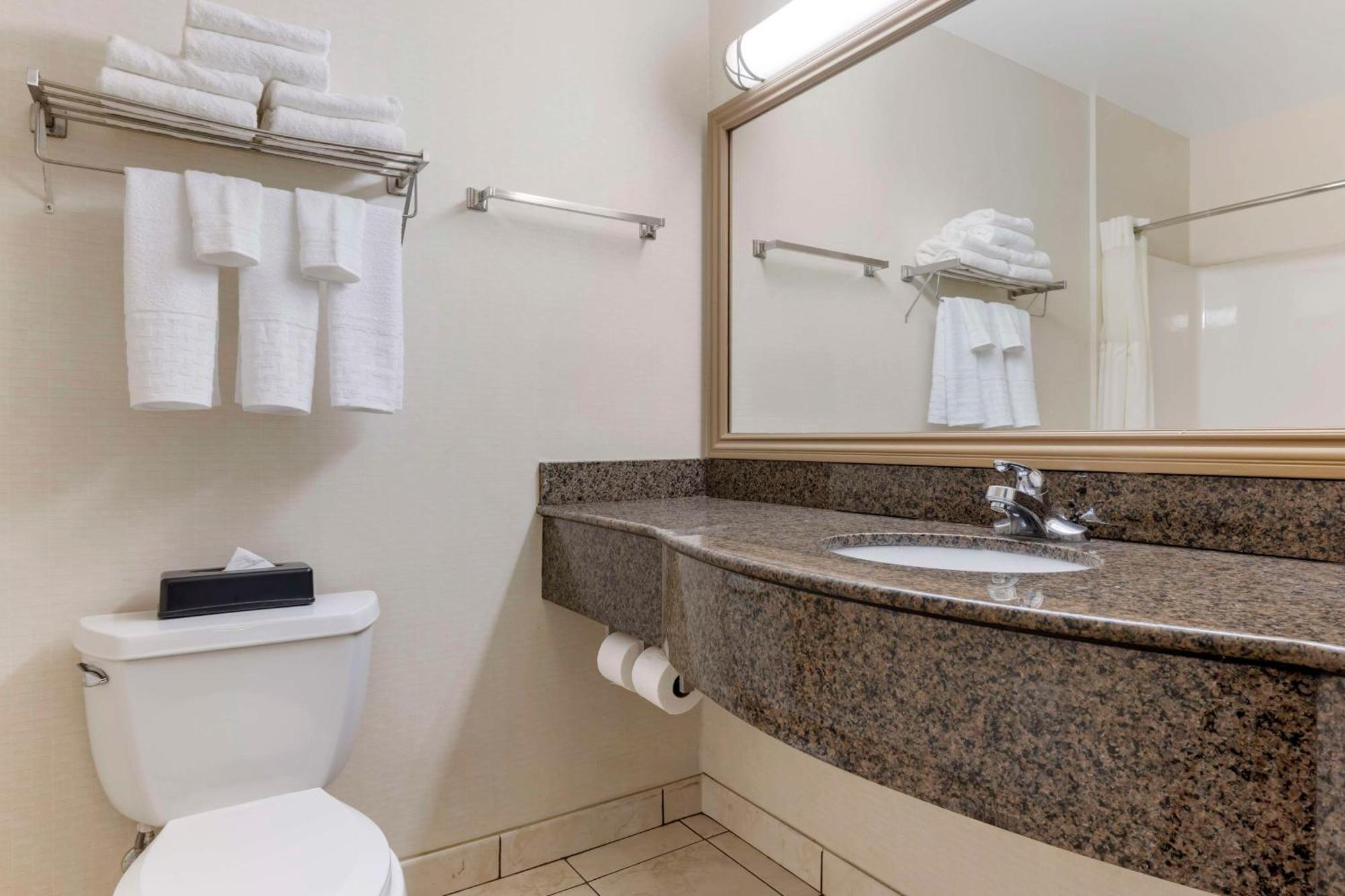 Best Western Plus Lake Elsinore Inn & Suites Dış mekan fotoğraf