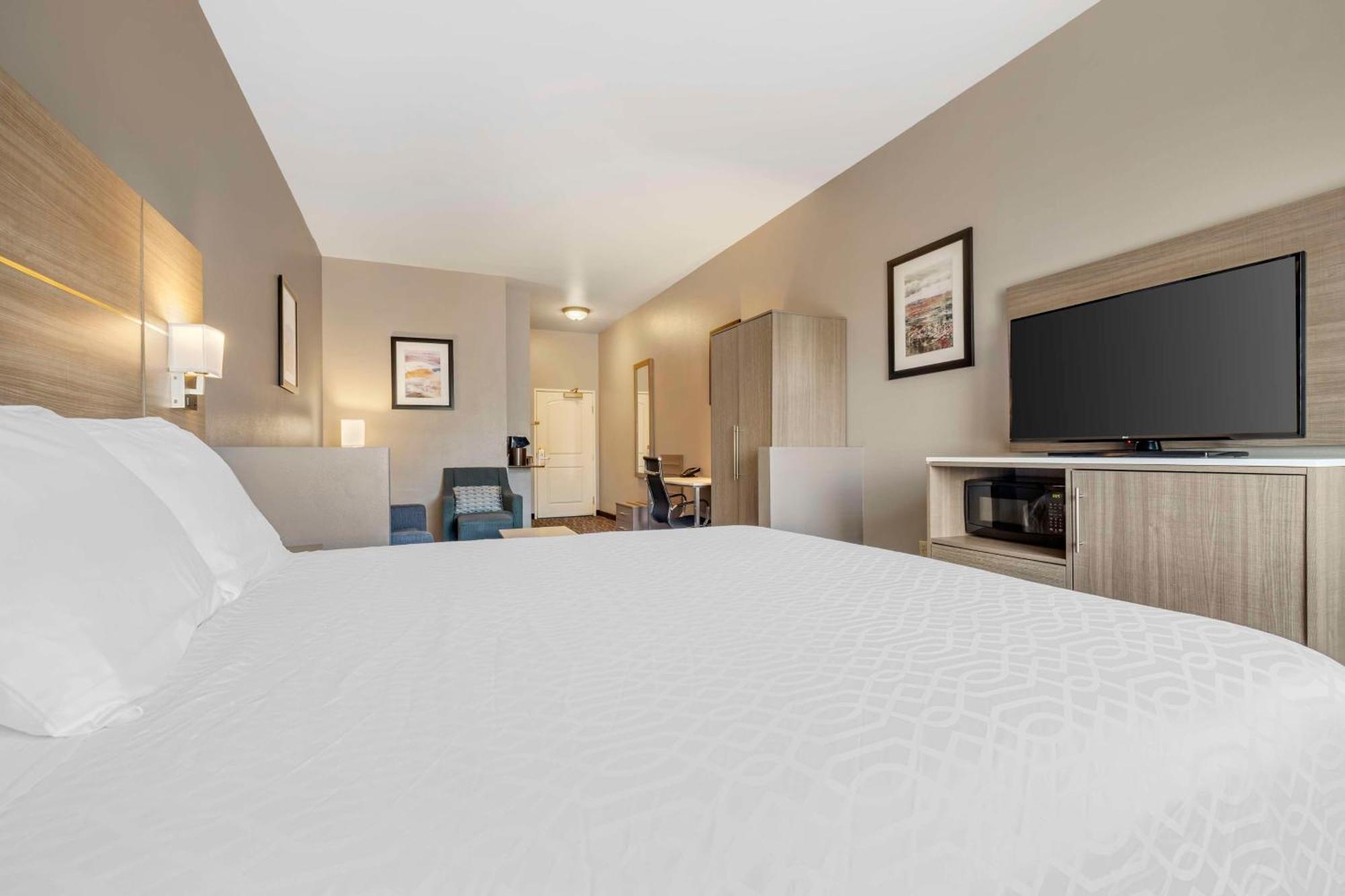 Best Western Plus Lake Elsinore Inn & Suites Dış mekan fotoğraf