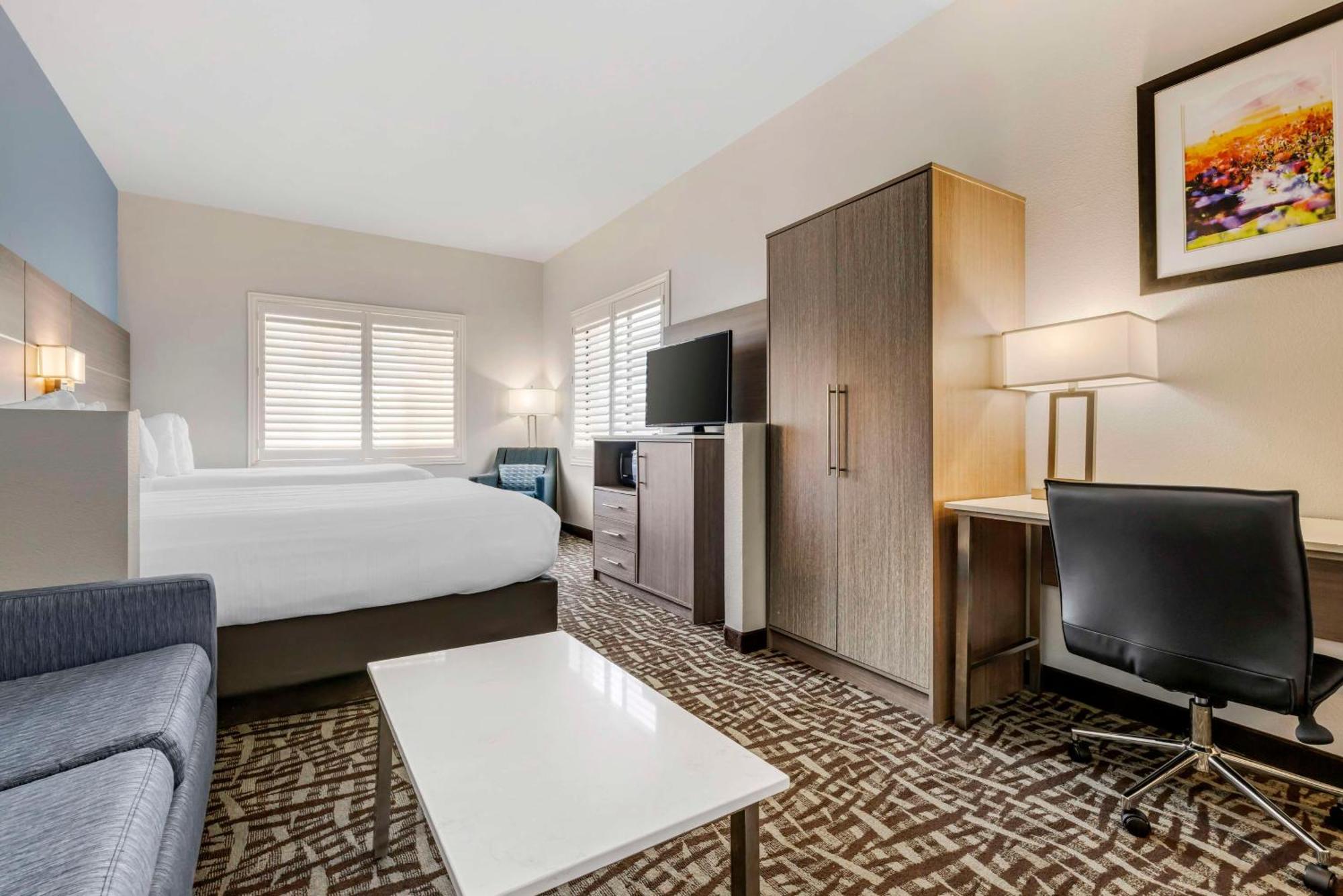 Best Western Plus Lake Elsinore Inn & Suites Dış mekan fotoğraf