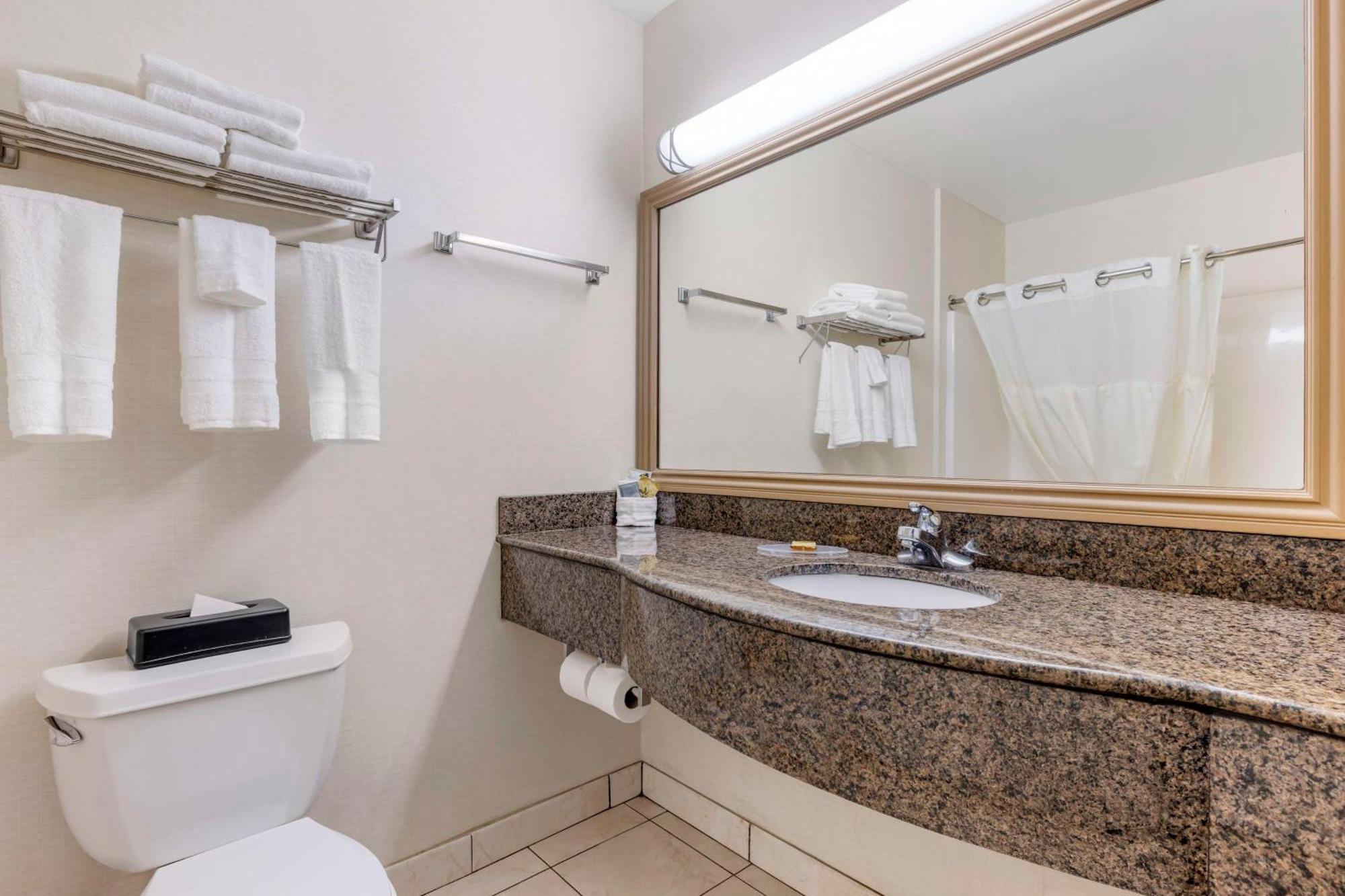 Best Western Plus Lake Elsinore Inn & Suites Dış mekan fotoğraf
