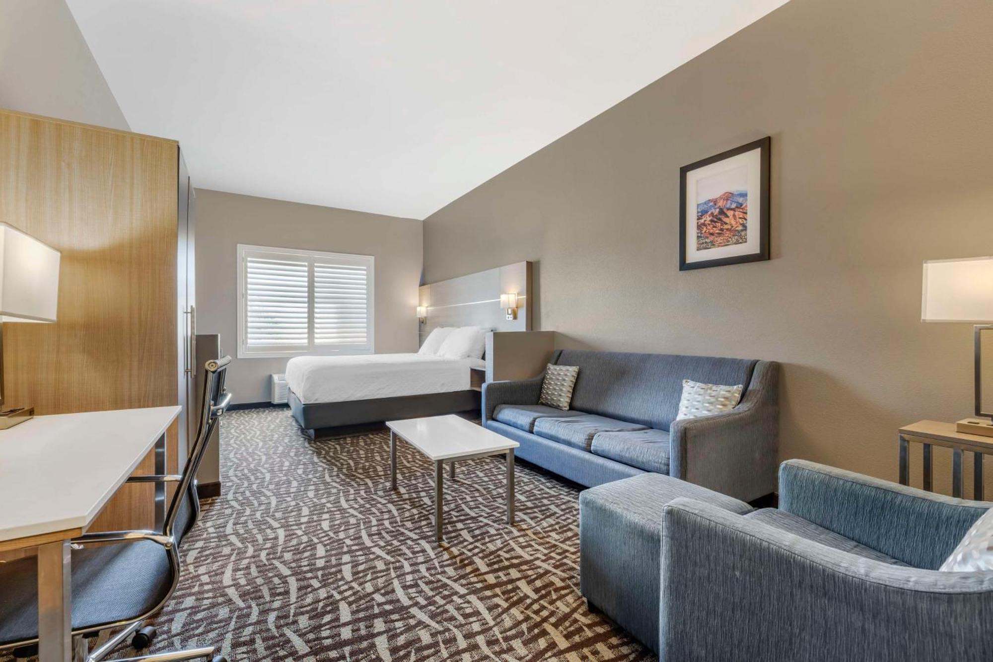Best Western Plus Lake Elsinore Inn & Suites Dış mekan fotoğraf