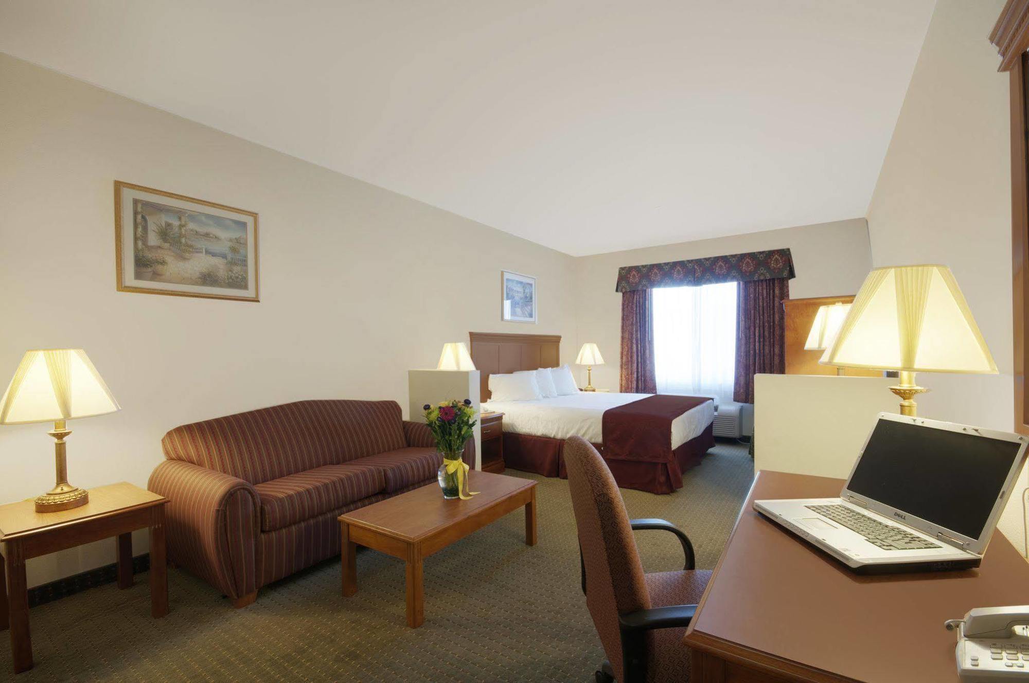 Best Western Plus Lake Elsinore Inn & Suites Dış mekan fotoğraf