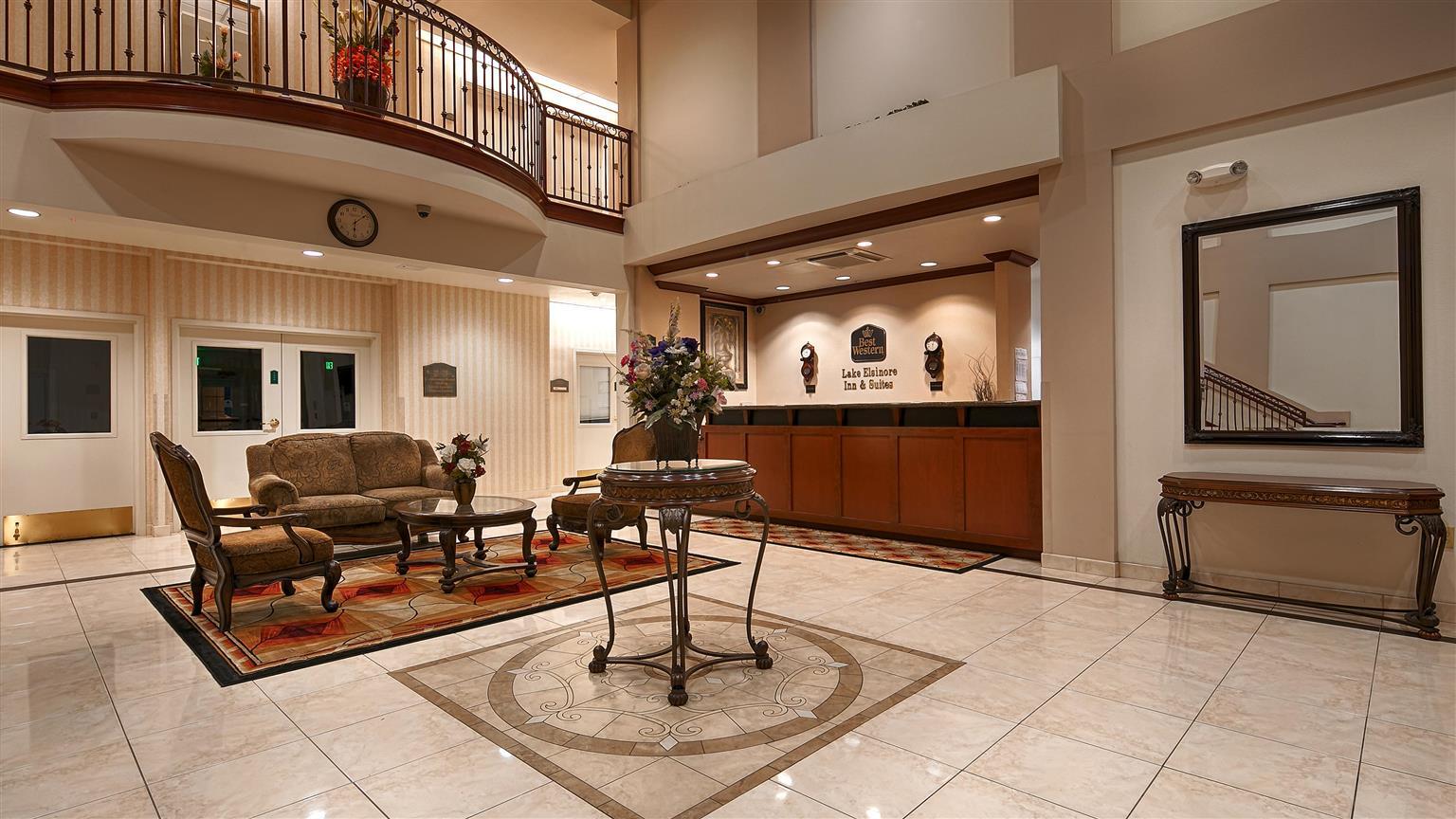 Best Western Plus Lake Elsinore Inn & Suites Dış mekan fotoğraf