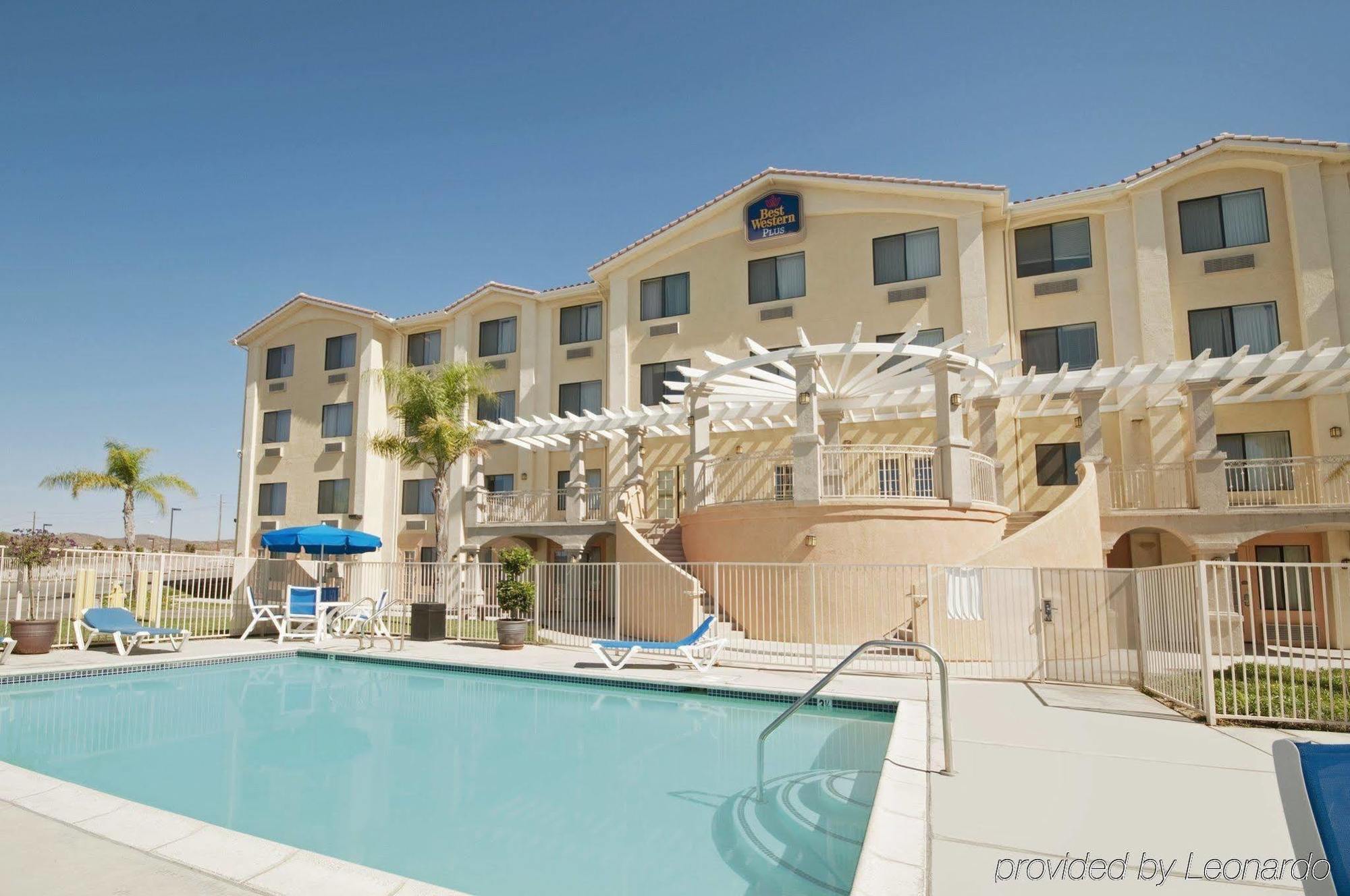 Best Western Plus Lake Elsinore Inn & Suites Dış mekan fotoğraf