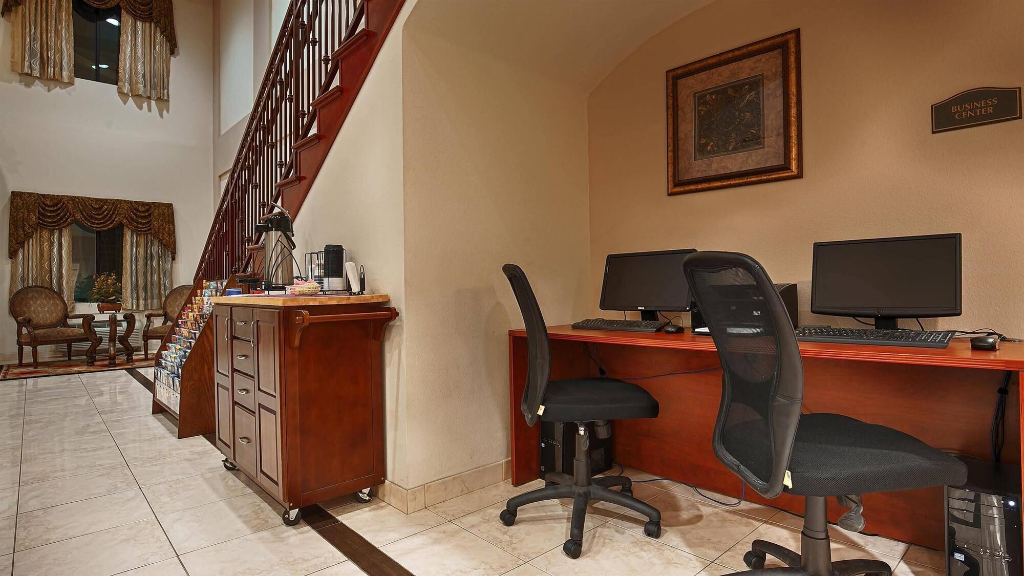 Best Western Plus Lake Elsinore Inn & Suites Dış mekan fotoğraf
