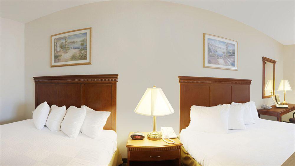 Best Western Plus Lake Elsinore Inn & Suites Dış mekan fotoğraf