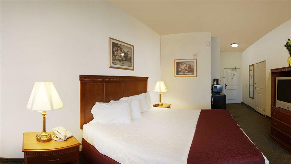 Best Western Plus Lake Elsinore Inn & Suites Dış mekan fotoğraf